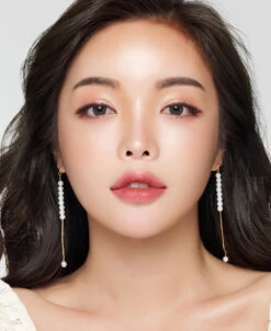 LensMe Holoris Mild Grey -Contact Lens Shop LensMe Holoris Mild Grey model2 03