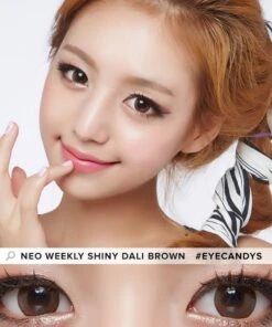 NEO Weekly Shiny Dali Brown (12pk) (KR) -Contact Lens Shop NEO Weekly Shiny Dali Brown 12 Pcs model