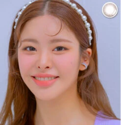 LensMe Make Look Freeny Choco 10 LensMe Make Look Freeny Choco -Contact Lens Shop lensme makelook freeny choco MODEL 03 f0270bdc 6f3a 403e 9b00 ce0c91d381d9